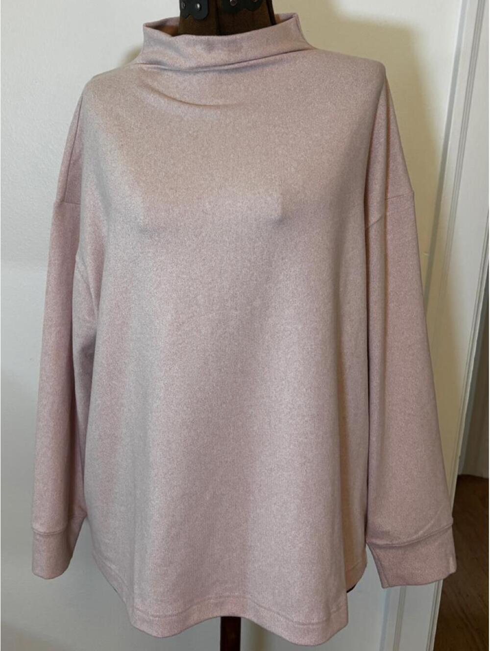 UNIQLO Women's Pink Jumper